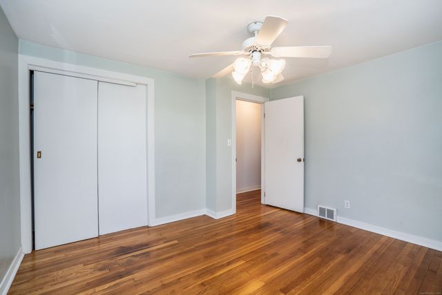 64 Kenlock Street, Newington, CT 06111