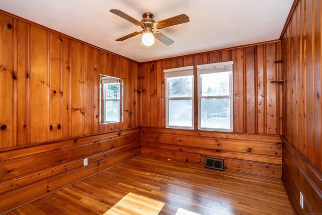 64 Kenlock Street, Newington, CT 06111