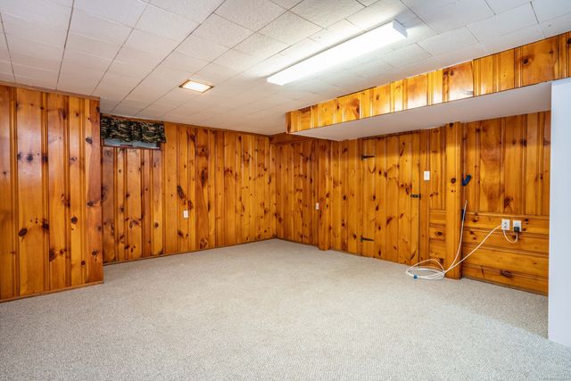 64 Kenlock Street, Newington, CT 06111