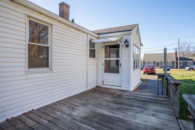 64 Kenlock Street, Newington, CT 06111