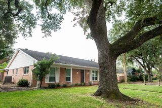 5407 Rutherglenn Drive, Houston, TX 77096