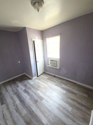 2118 W Garfield Boulevard 1, Chicago, IL 60609