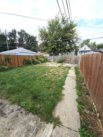 2118 W Garfield Boulevard 1, Chicago, IL 60609