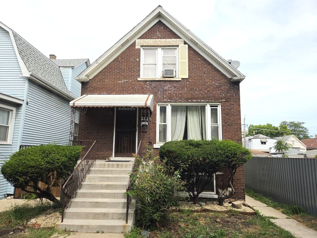 2118 W Garfield Boulevard 1, Chicago, IL 60609