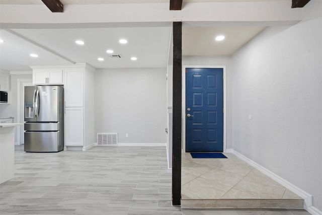 230 NE 46th St, Lawton, OK 73507