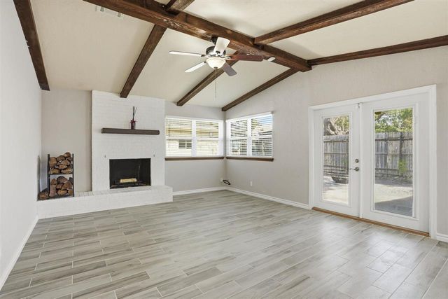 230 NE 46th St, Lawton, OK 73507