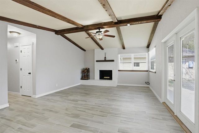 230 NE 46th St, Lawton, OK 73507