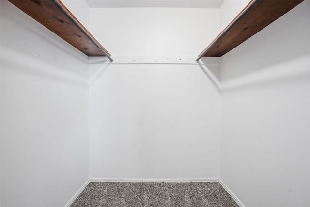 230 NE 46th St, Lawton, OK 73507