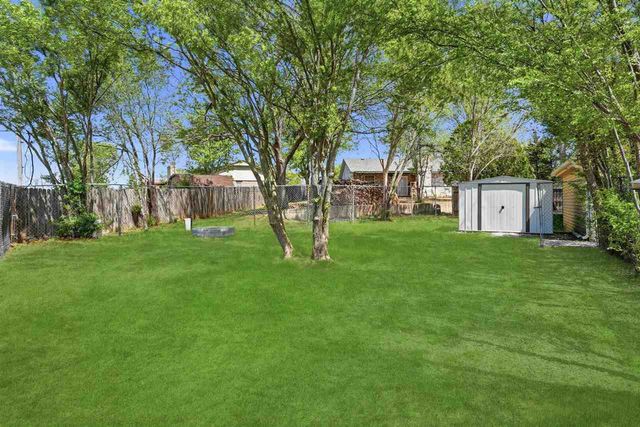 230 NE 46th St, Lawton, OK 73507