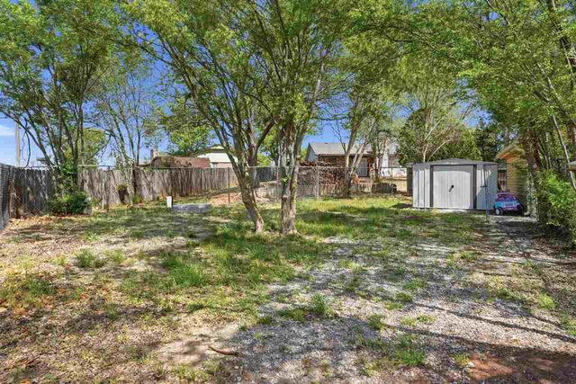 230 NE 46th St, Lawton, OK 73507
