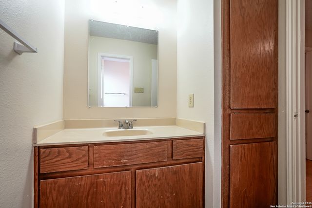 7262 SHADOW RIDGE, San Antonio, TX 78250