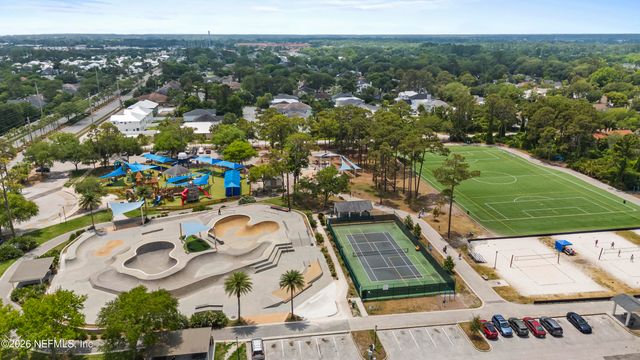 2702 LIBERTY Lane, Jacksonville Beach, FL 32250