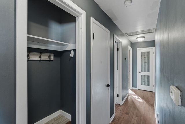 4428 Gunnison St, Bel Aire, KS 67220