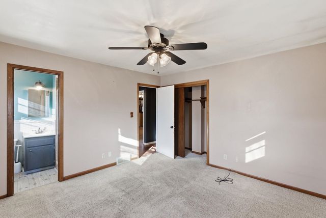 4428 Gunnison St, Bel Aire, KS 67220