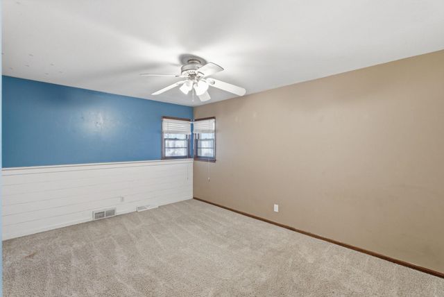 4428 Gunnison St, Bel Aire, KS 67220