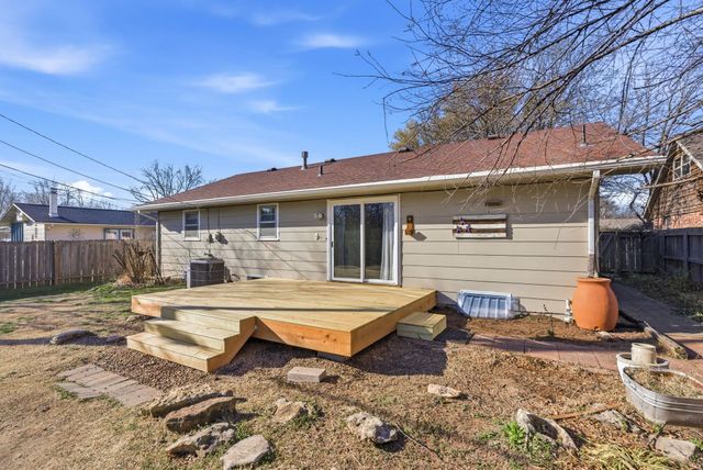 4428 Gunnison St, Bel Aire, KS 67220