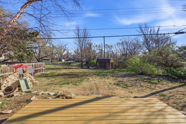 4428 Gunnison St, Bel Aire, KS 67220