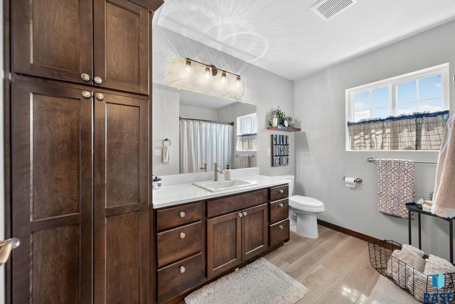 419 Harvest Trl Trail, Harrisburg, SD 57032