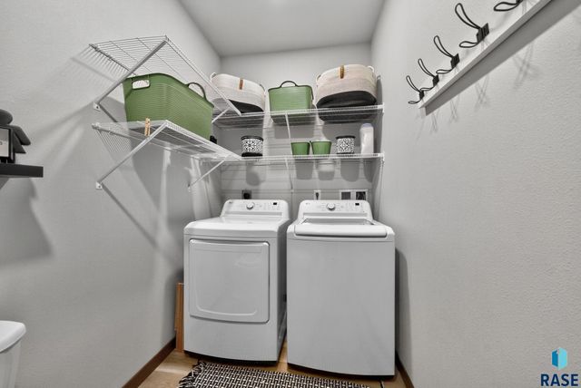 419 Harvest Trl Trail, Harrisburg, SD 57032