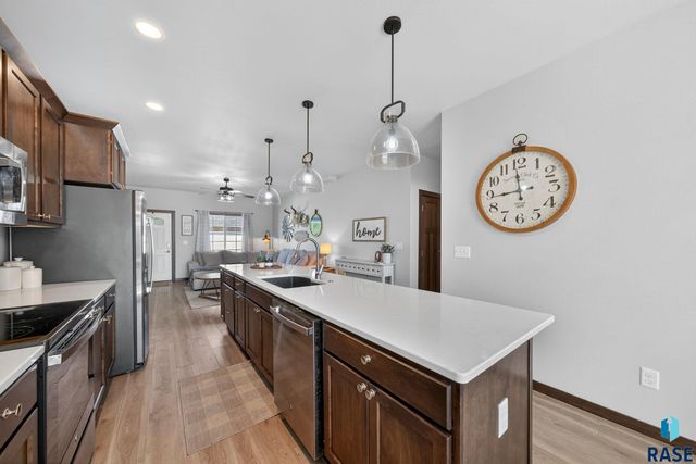 419 Harvest Trl Trail, Harrisburg, SD 57032