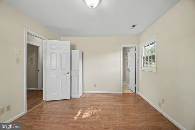 4117 MIDWAY ST, Fredericksburg, VA 22408