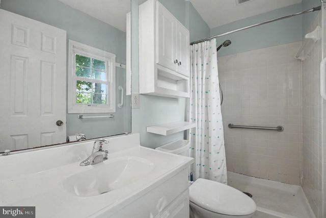 4117 MIDWAY ST, Fredericksburg, VA 22408