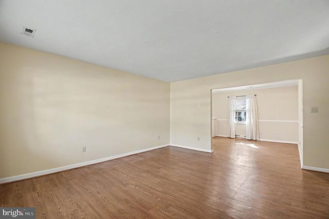 4117 MIDWAY ST, Fredericksburg, VA 22408