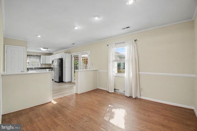 4117 MIDWAY ST, Fredericksburg, VA 22408