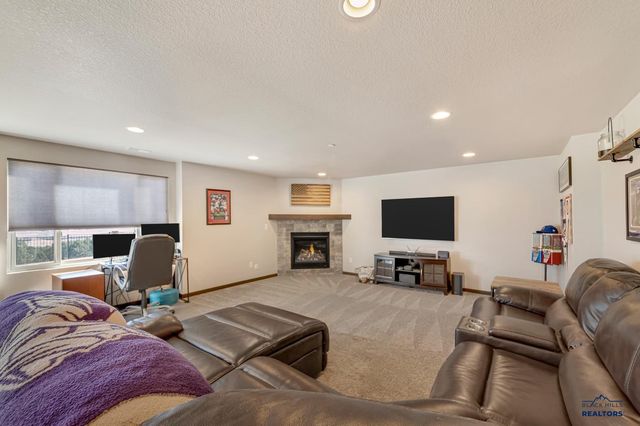 678 STUMER RD, Rapid City, SD 57701