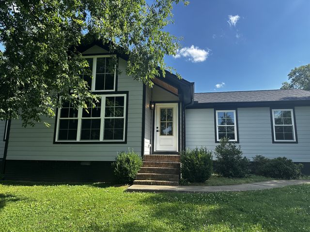 3194 Johnson Ln, Christiana, TN 37037
