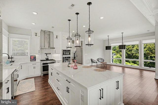 1119 SOPHIA ST, Fredericksburg, VA 22401