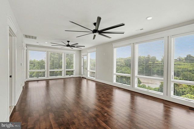1119 SOPHIA ST, Fredericksburg, VA 22401