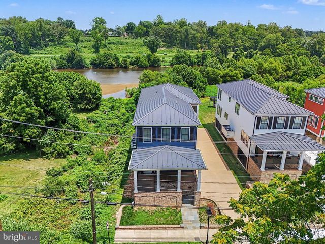 1119 SOPHIA ST, Fredericksburg, VA 22401