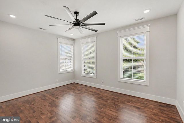 1119 SOPHIA ST, Fredericksburg, VA 22401