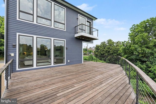 1119 SOPHIA ST, Fredericksburg, VA 22401
