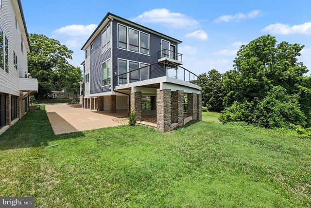 1119 SOPHIA ST, Fredericksburg, VA 22401