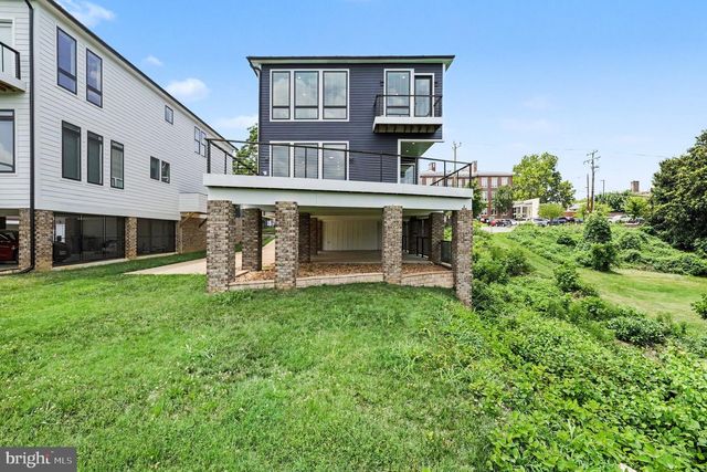 1119 SOPHIA ST, Fredericksburg, VA 22401