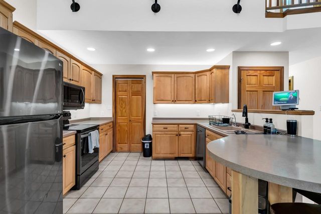 7111 Friisgard Vei, Wind Lake, WI 53185