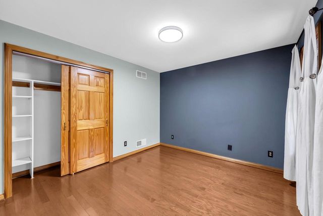 7111 Friisgard Vei, Wind Lake, WI 53185