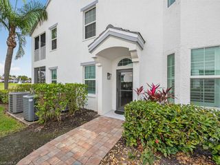 5936 Sand Wedge LN 1601, Naples, FL 34110