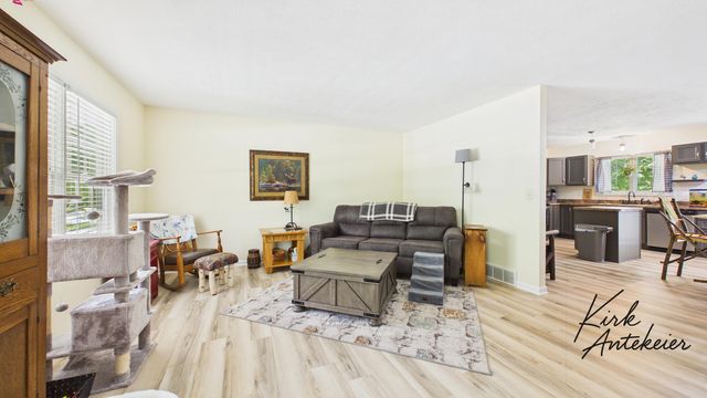 1663 Hansen Street, Laketon Twp, MI 49445