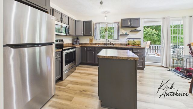 1663 Hansen Street, Laketon Twp, MI 49445
