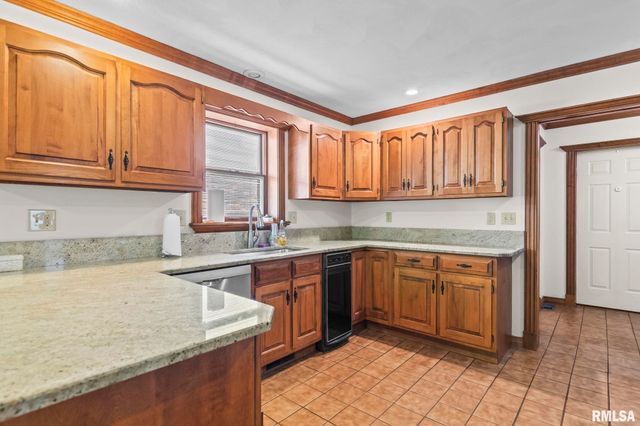 1830 CHERRY Road, Springfield, IL 62704