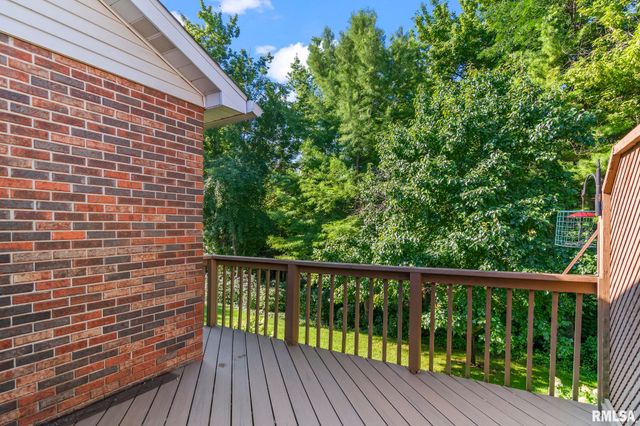 1830 CHERRY Road, Springfield, IL 62704