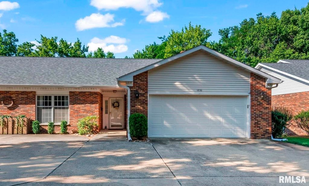 1830 CHERRY Road, Springfield, IL 62704
