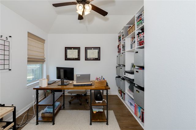 6344 Spartan Drive, College Station, TX 77845