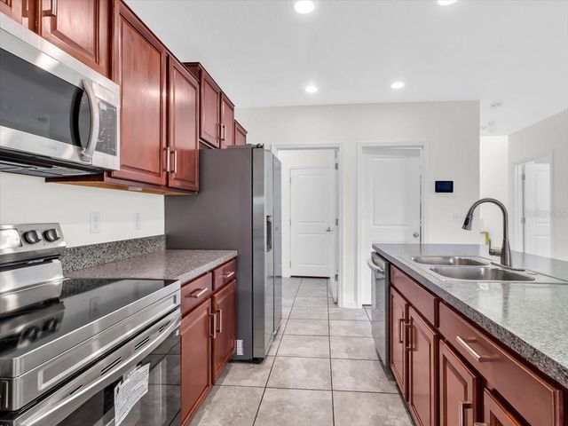 4924 REFLECTING POND CIRCLE, Wimauma, FL 33598