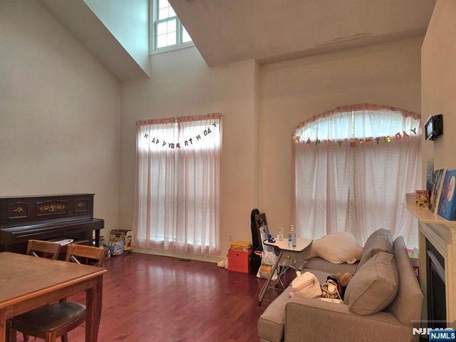 8 A Sweeney Court, Montvale, NJ 07645