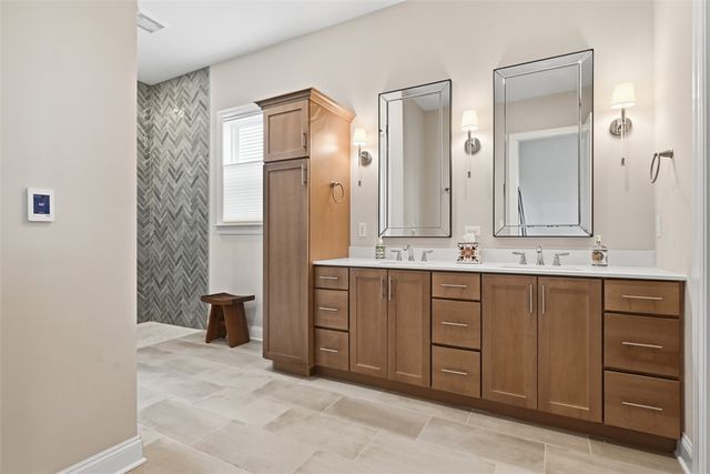 2017 Froman Dr, Economy, PA 15005