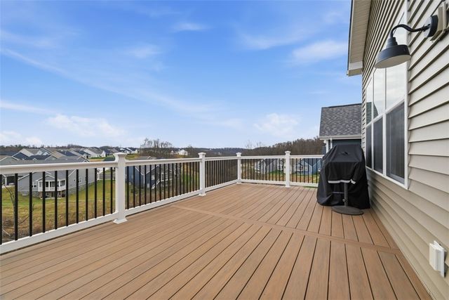 2017 Froman Dr, Economy, PA 15005